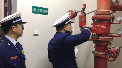 荆门市邮政管理局联合市消防救援支队开展联合执法检查